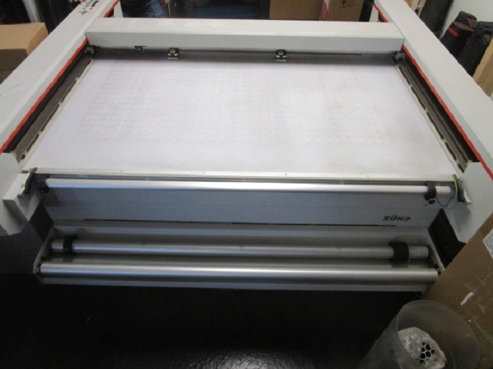 SCHNEIDEPLOTTER ZÜND P-1200 PLUS - Taglierina per carta: foto 3 SCHNEIDEPLOTTER ZÜND P-1200 PLUS - Taglierina per carta: foto 3