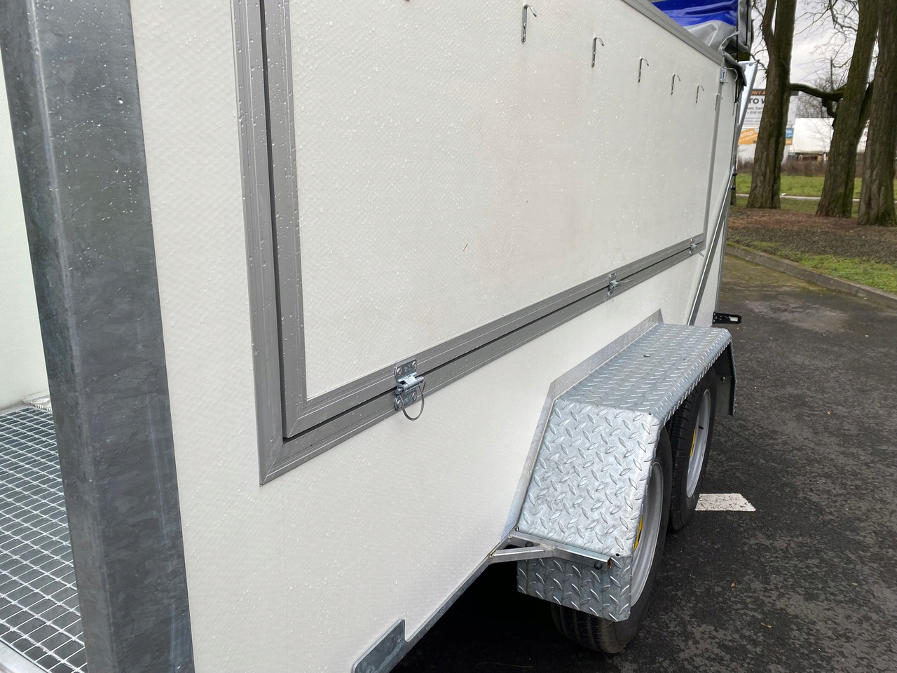 Leasing di  PRZYCZEPA DO PRZEWOZU ŚWIŃ / BYDŁA, DMC 2700 / TRAILER FOR TRANSPORTING PIGS / CATTLE, DMC 2700 PRZYCZEPA DO PRZEWOZU ŚWIŃ / BYDŁA, DMC 2700 / TRAILER FOR TRANSPORTING PIGS / CATTLE, DMC 2700: foto 6