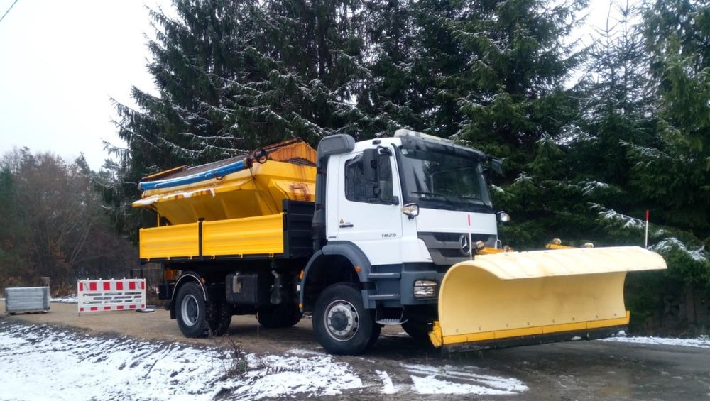 Mercedes-Benz Axor 1824 - Mezzo spazzaneve: foto 2 Mercedes-Benz Axor 1824 - Mezzo spazzaneve: foto 2