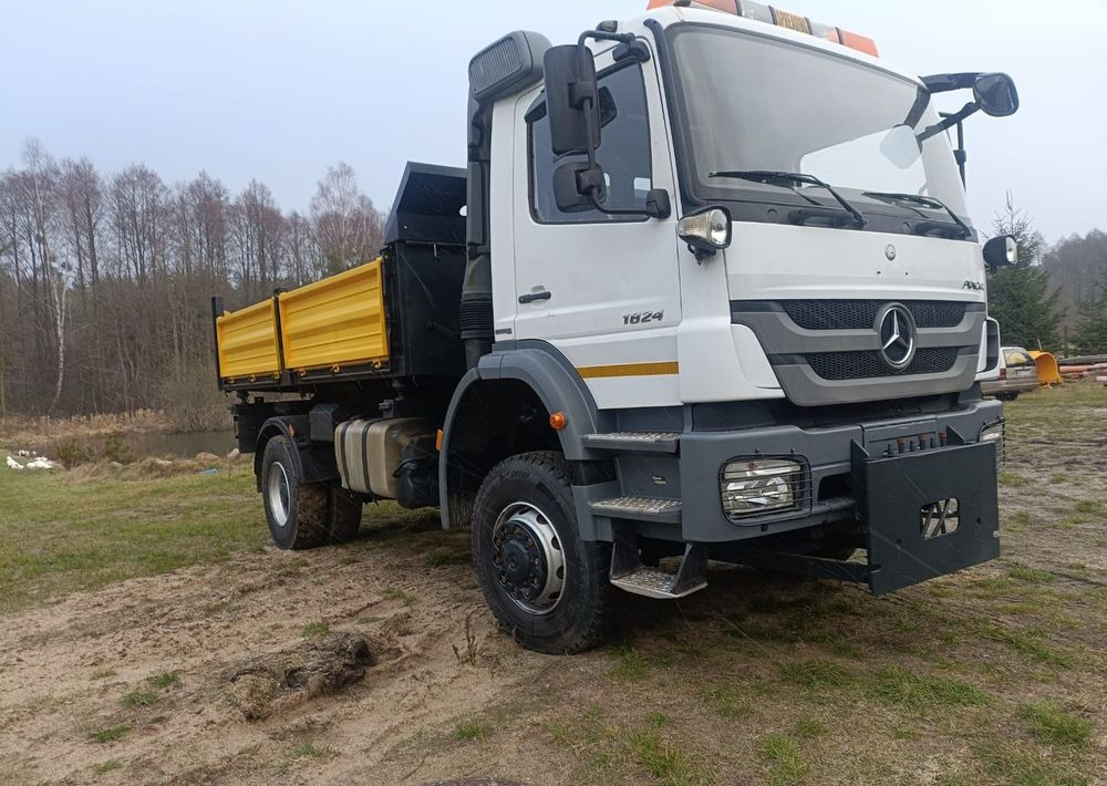 Mercedes-Benz Axor 1824 - Mezzo spazzaneve: foto 3 Mercedes-Benz Axor 1824 - Mezzo spazzaneve: foto 3