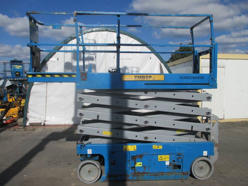 Genie GS 2632 - Piattaforma a pantografo: foto 1 Genie GS 2632 - Piattaforma a pantografo: foto 1