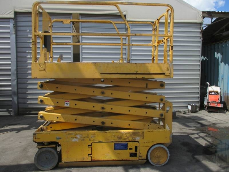 Genie GS 2646 - Piattaforma a pantografo: foto 1 Genie GS 2646 - Piattaforma a pantografo: foto 1