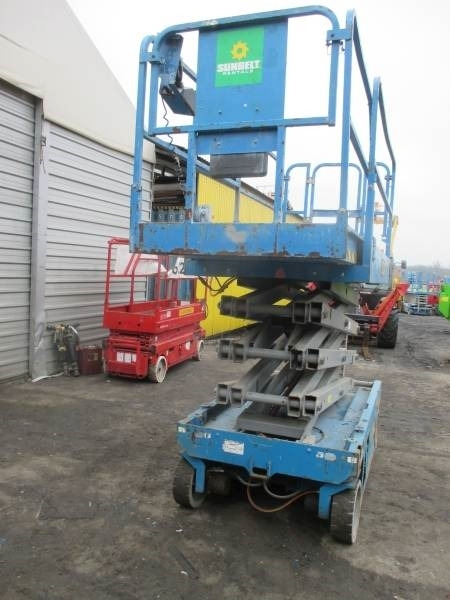 Genie GS 2646 - Piattaforma a pantografo: foto 3 Genie GS 2646 - Piattaforma a pantografo: foto 3