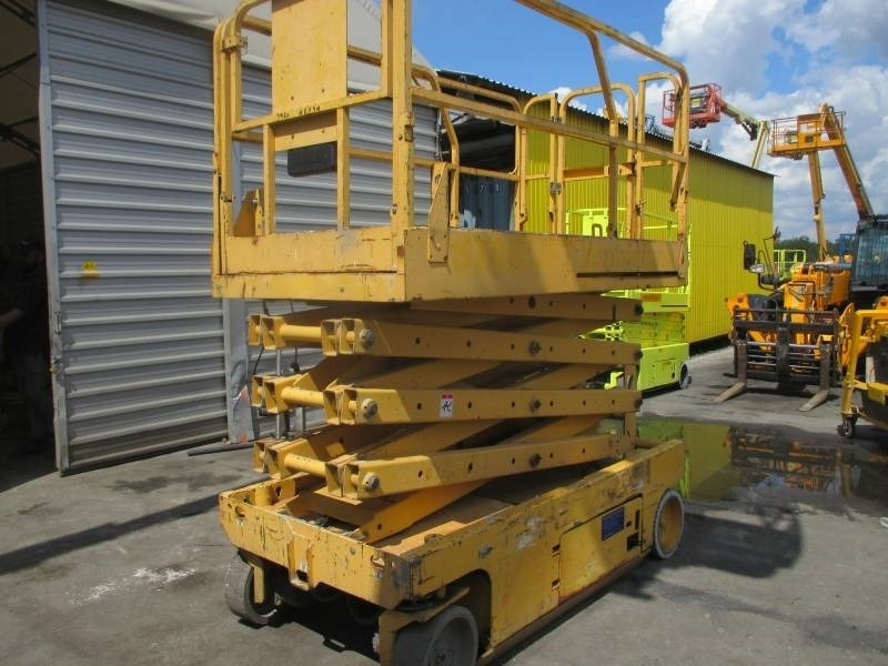 Genie GS 2646 - Piattaforma a pantografo: foto 2 Genie GS 2646 - Piattaforma a pantografo: foto 2