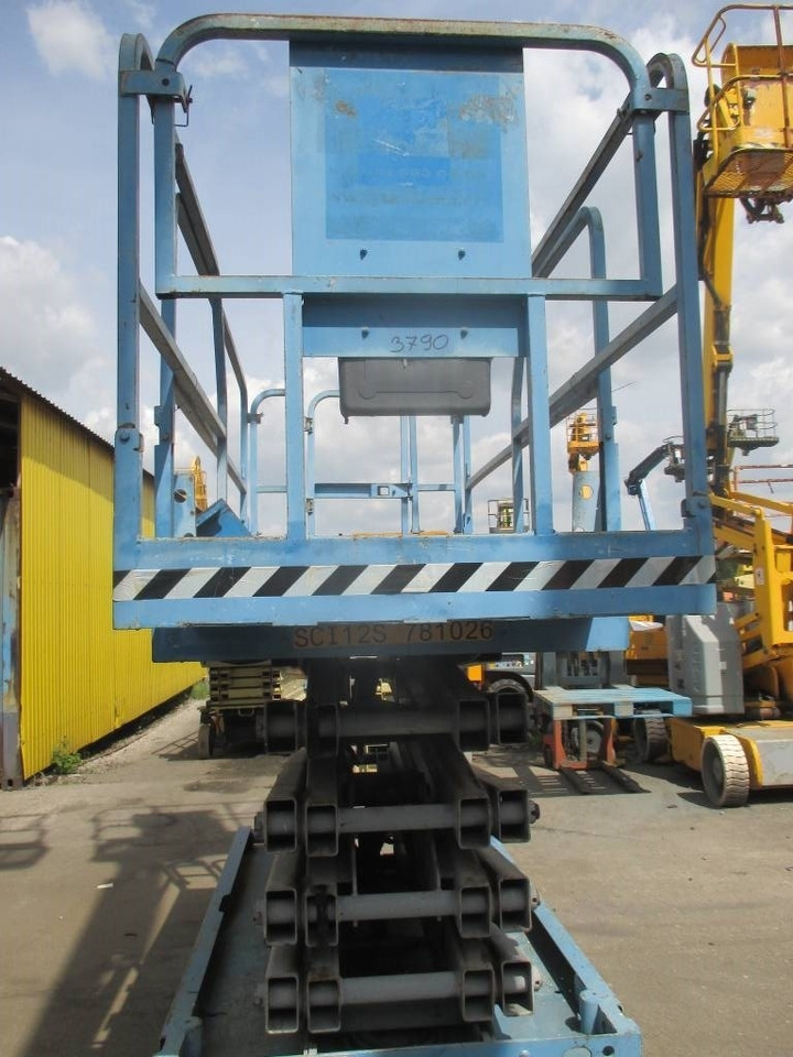 Genie GS 3246 - Piattaforma a pantografo: foto 3 Genie GS 3246 - Piattaforma a pantografo: foto 3