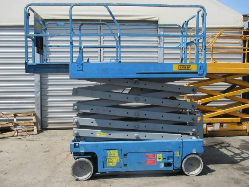 Genie GS 3246 - Piattaforma a pantografo: foto 1 Genie GS 3246 - Piattaforma a pantografo: foto 1