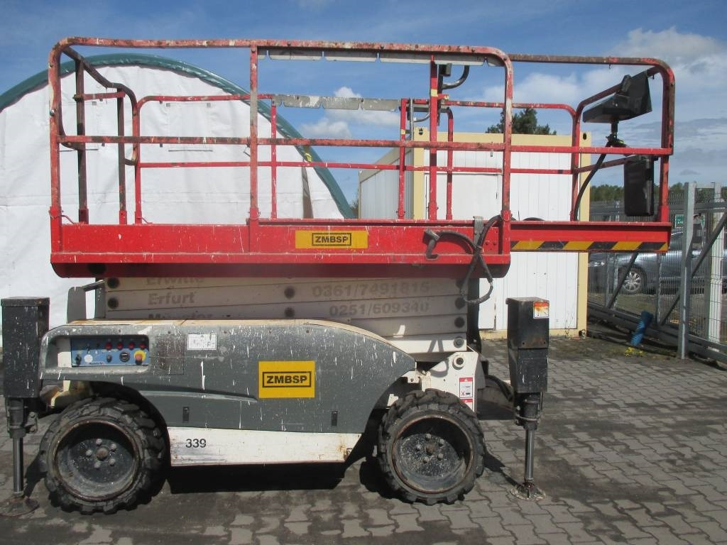Haulotte Compact 12 DX - Piattaforma a pantografo: foto 2 Haulotte Compact 12 DX - Piattaforma a pantografo: foto 2