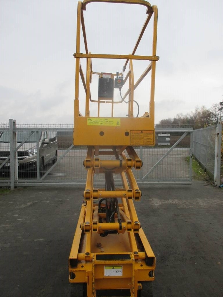 Haulotte Optimum 8 - Piattaforma a pantografo: foto 3 Haulotte Optimum 8 - Piattaforma a pantografo: foto 3