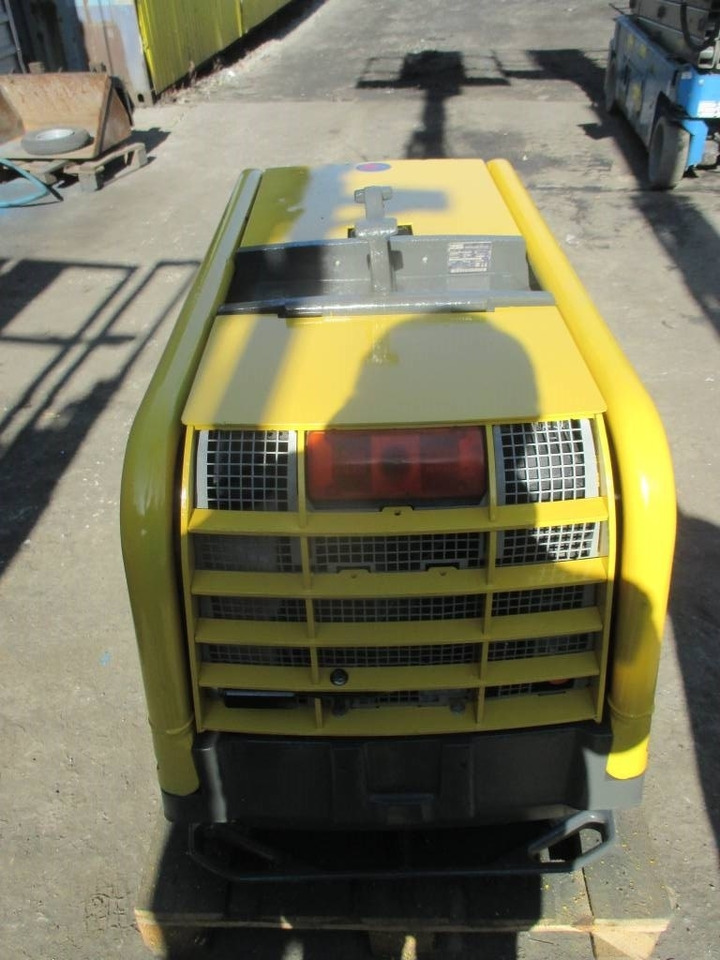 Wacker Neuson DPU 80 - Piastra vibrante: foto 3 Wacker Neuson DPU 80 - Piastra vibrante: foto 3