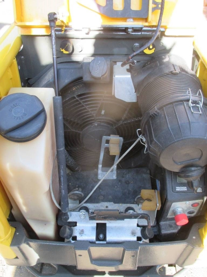 Piastra vibrante Wacker Neuson DPU 80: foto 10 Piastra vibrante Wacker Neuson DPU 80: foto 10