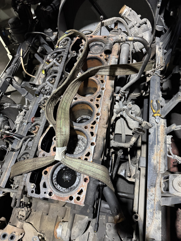 PACCAR 105.460 - Ricambi: foto 1 PACCAR 105.460 - Ricambi: foto 1