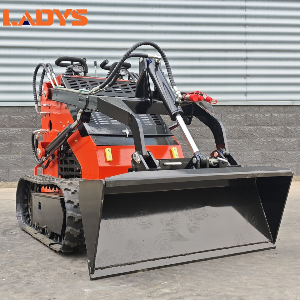 LADYS Free Shipping Mini Skid Steer Loader Compact Track Electric/Diesel Chinese Mini Skid Steer Loader For Sale With Mini Skid Steer Attachments 4 In 1 Bucket - Minipala: foto 4 LADYS Free Shipping Mini Skid Steer Loader Compact Track Electric/Diesel Chinese Mini Skid Steer Loader For Sale With Mini Skid Steer Attachments 4 In 1 Bucket - Minipala: foto 4