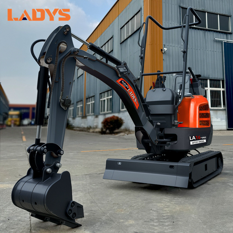 LADYS LA16Pro Mini Excavator Digger Miniexcavadora EPA Kubota Engine Mini Excavator For Sale With Mini Excavator Attachment Set - Miniescavatore: foto 1 LADYS LA16Pro Mini Excavator Digger Miniexcavadora EPA Kubota Engine Mini Excavator For Sale With Mini Excavator Attachment Set - Miniescavatore: foto 1