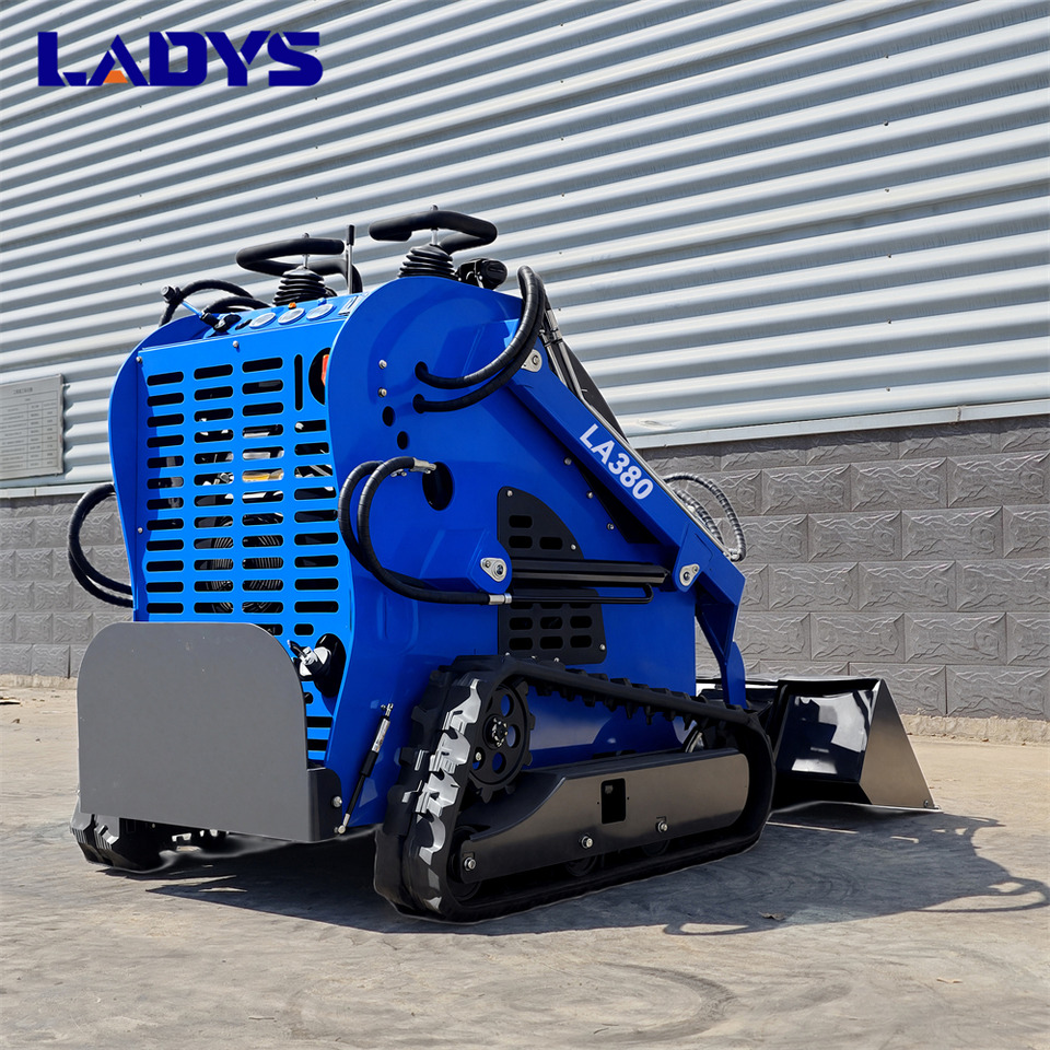 LADYS Free Shipping LA380 Mini Skid Steer Loader Compact Track Diesel Cheap Mini Skid Steer Loader For Sale With Mini Skid Steer Attachments 4 In 1 Bucket - Minipala: foto 4 LADYS Free Shipping LA380 Mini Skid Steer Loader Compact Track Diesel Cheap Mini Skid Steer Loader For Sale With Mini Skid Steer Attachments 4 In 1 Bucket - Minipala: foto 4