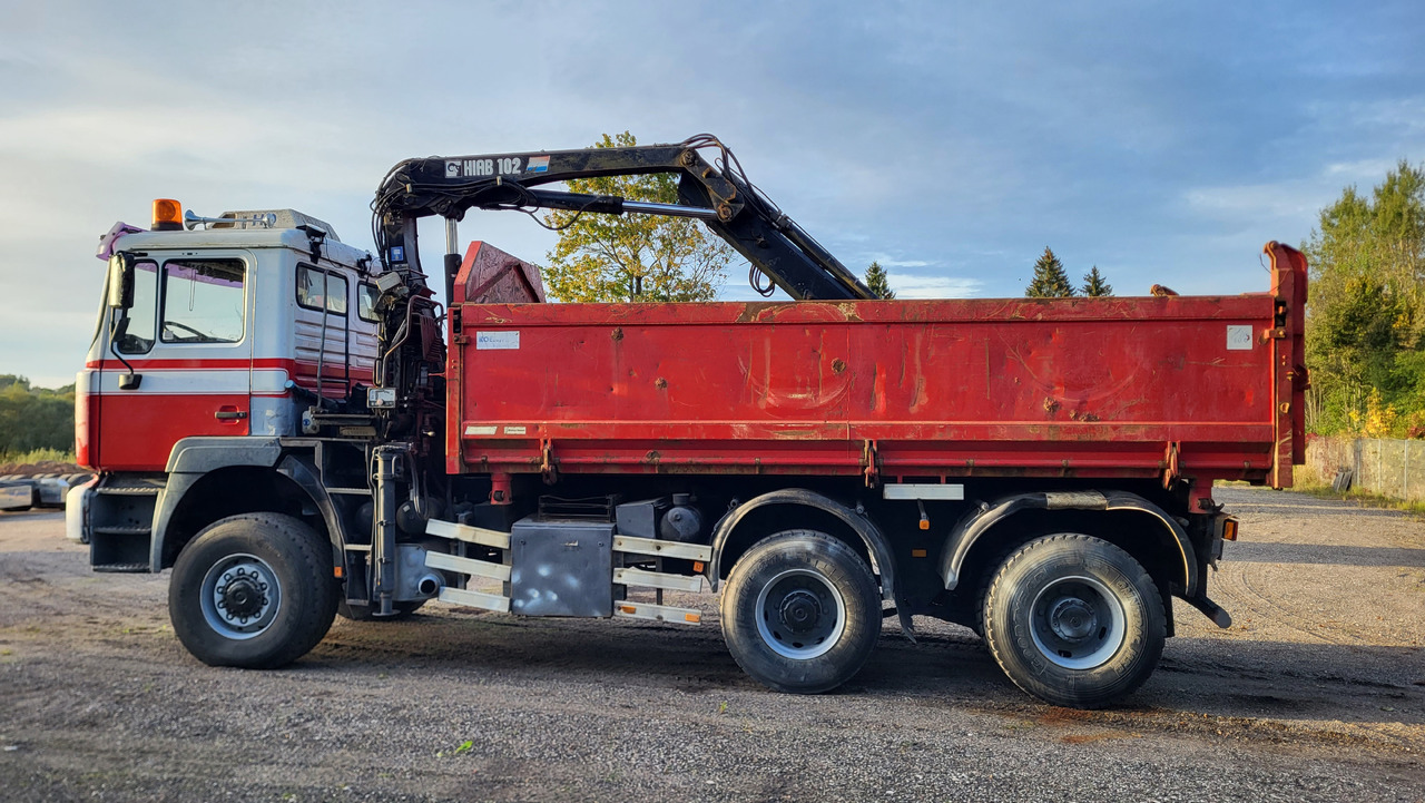 MAN 33.414 6X6 HIAB 102 33.414 - Autocarro ribaltabile: foto 5 MAN 33.414 6X6 HIAB 102 33.414 - Autocarro ribaltabile: foto 5