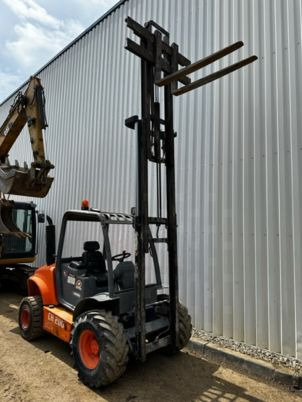 Ausa C200HX4 - 4x4 à 16500€ HT - Carrello elevatore: foto 4 Ausa C200HX4 - 4x4 à 16500€ HT - Carrello elevatore: foto 4