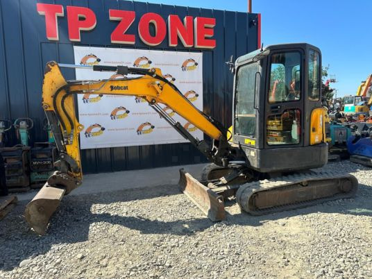 Bobcat E35 Cabine à 22500 € HT - Miniescavatore: foto 2 Bobcat E35 Cabine à 22500 € HT - Miniescavatore: foto 2