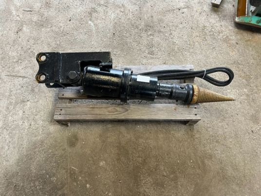 Fendeuse à bois pour minipelle - Spaccalegna: foto 3 Fendeuse à bois pour minipelle - Spaccalegna: foto 3