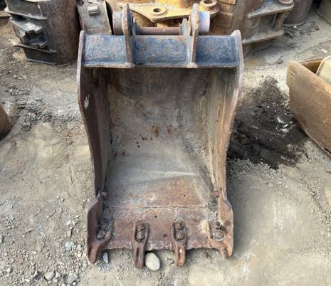 Godet attache jcb pour pelle de 5T à 9T - Benna per escavatore: foto 1 Godet attache jcb pour pelle de 5T à 9T - Benna per escavatore: foto 1