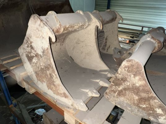 Godet de terrassement Arden QA10 - QA11 - Benna per escavatore: foto 1 Godet de terrassement Arden QA10 - QA11 - Benna per escavatore: foto 1