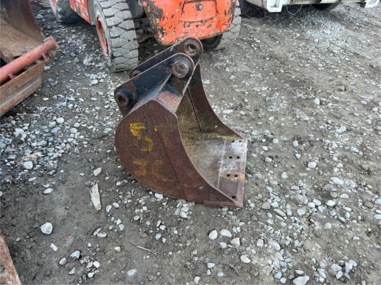 Godet de terrassement jcb - 550€ NET - Benna per escavatore: foto 2 Godet de terrassement jcb - 550€ NET - Benna per escavatore: foto 2