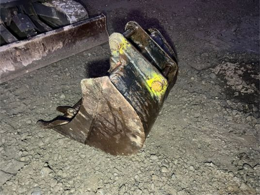 Godet de terrassement jcb - axe 45 mm - Benna per escavatore: foto 4 Godet de terrassement jcb - axe 45 mm - Benna per escavatore: foto 4