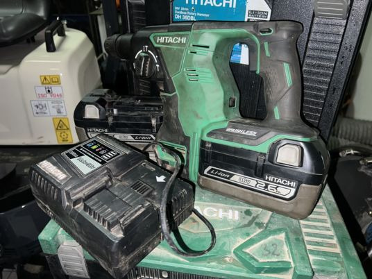 Marteau perforateur burineur hitachi - Attrezzatura da costruzione: foto 4 Marteau perforateur burineur hitachi - Attrezzatura da costruzione: foto 4