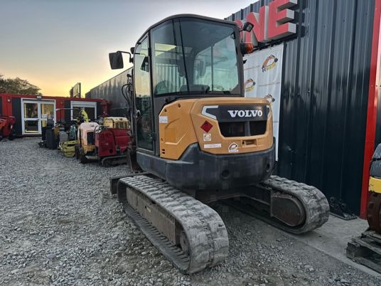Volvo ECR50 D à 26500 € HT - Miniescavatore: foto 2 Volvo ECR50 D à 26500 € HT - Miniescavatore: foto 2