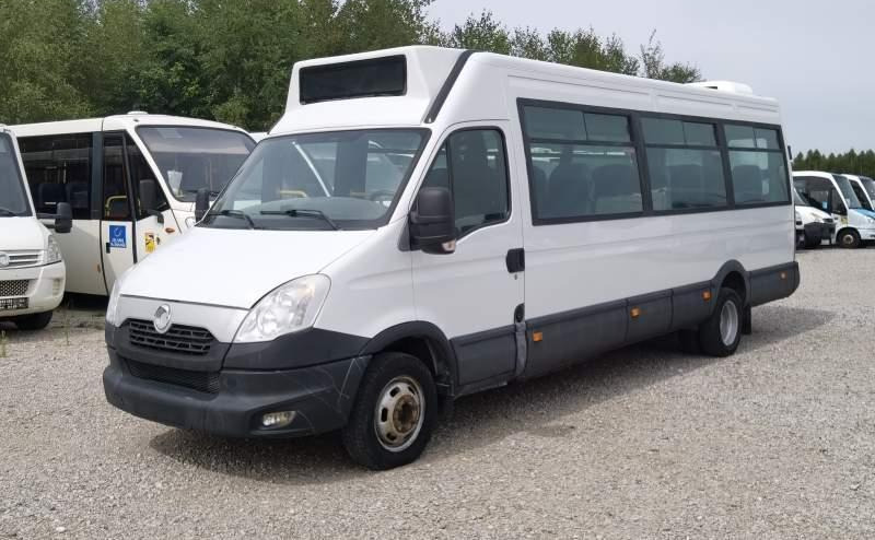Iveco Daily 23 *NOWY SILNIK* 2 SZTUKI*, klima, winda - Minibus, Pulmino: foto 3 Iveco Daily 23 *NOWY SILNIK* 2 SZTUKI*, klima, winda - Minibus, Pulmino: foto 3
