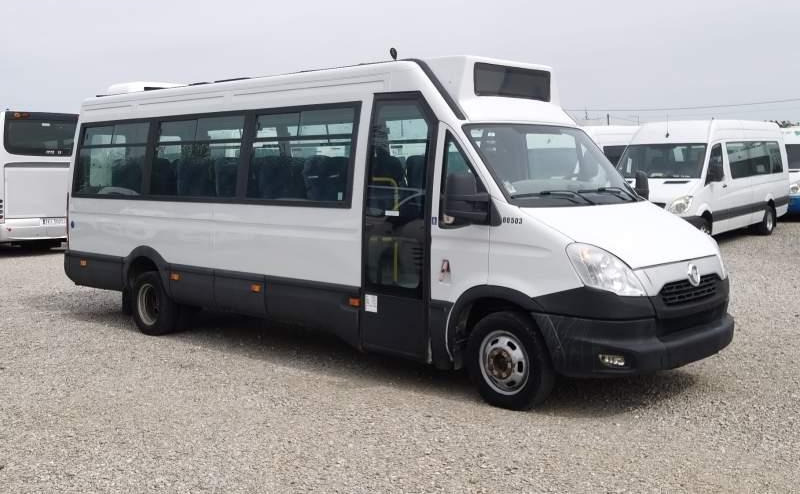 Iveco Daily 23 *NOWY SILNIK* 2 SZTUKI*, klima, winda - Minibus, Pulmino: foto 1 Iveco Daily 23 *NOWY SILNIK* 2 SZTUKI*, klima, winda - Minibus, Pulmino: foto 1