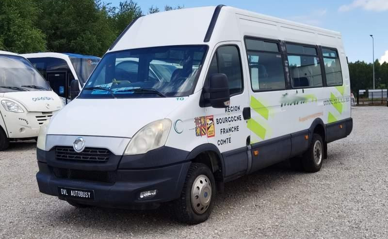 Iveco Daily 23 miejsca, KLIMA, WEBASTO - Autobus extraurbano: foto 2 Iveco Daily 23 miejsca, KLIMA, WEBASTO - Autobus extraurbano: foto 2