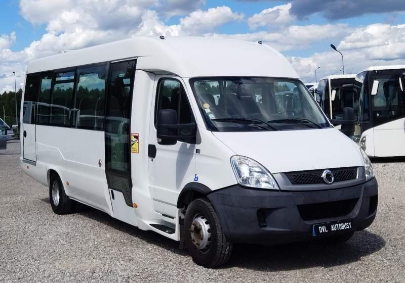 Iveco Daily DURISOTTI *2x klima* / 28miejsc - Autobus extraurbano: foto 1 Iveco Daily DURISOTTI *2x klima* / 28miejsc - Autobus extraurbano: foto 1