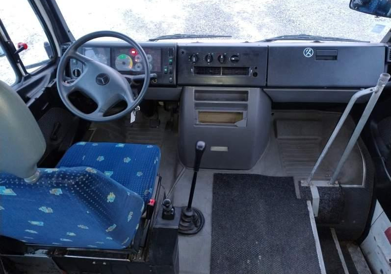Mercedes-Benz VARIO *klimatyzacja* 39 miejsc - Autobus extraurbano: foto 3 Mercedes-Benz VARIO *klimatyzacja* 39 miejsc - Autobus extraurbano: foto 3