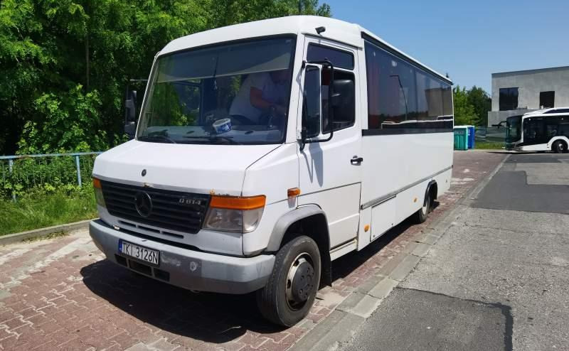 Mercedes-Benz Vario 814D 31+10 - Autobus extraurbano: foto 1 Mercedes-Benz Vario 814D 31+10 - Autobus extraurbano: foto 1