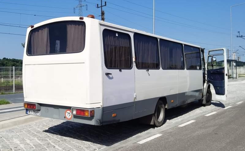 Mercedes-Benz Vario 814D 38+12 - Autobus extraurbano: foto 4 Mercedes-Benz Vario 814D 38+12 - Autobus extraurbano: foto 4
