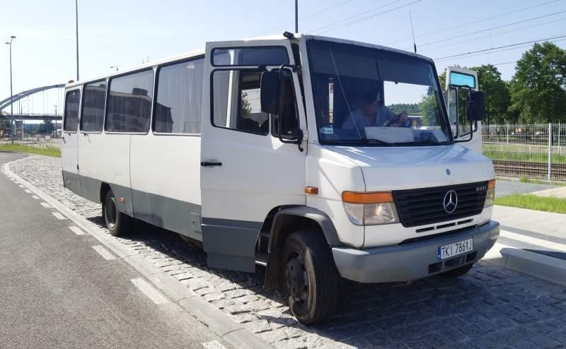 Mercedes-Benz Vario 814D 38+12 - Autobus extraurbano: foto 2 Mercedes-Benz Vario 814D 38+12 - Autobus extraurbano: foto 2