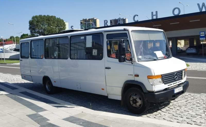 Mercedes-Benz Vario 814D 38+13 - Autobus extraurbano: foto 2 Mercedes-Benz Vario 814D 38+13 - Autobus extraurbano: foto 2