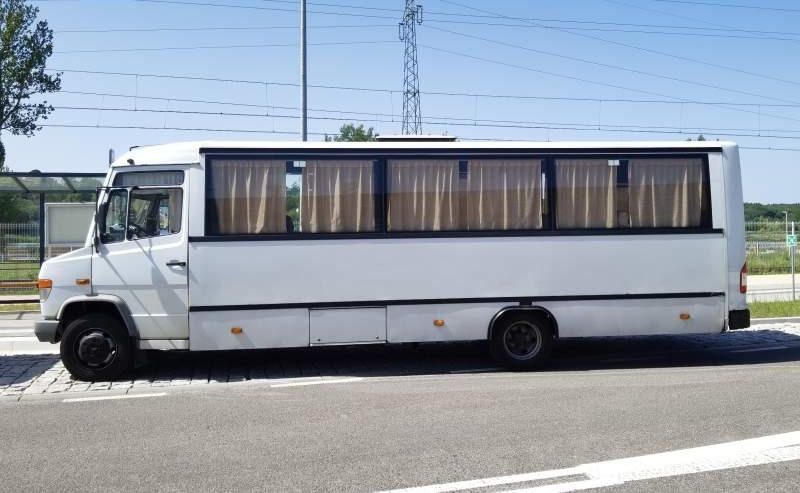 Mercedes-Benz Vario 814D 38+15 - Autobus extraurbano: foto 3 Mercedes-Benz Vario 814D 38+15 - Autobus extraurbano: foto 3