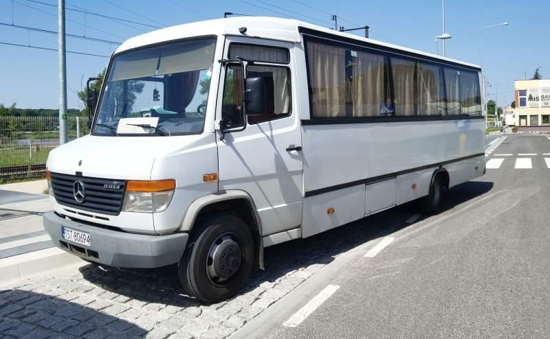 Mercedes-Benz Vario 814D 38+15 - Autobus extraurbano: foto 1 Mercedes-Benz Vario 814D 38+15 - Autobus extraurbano: foto 1