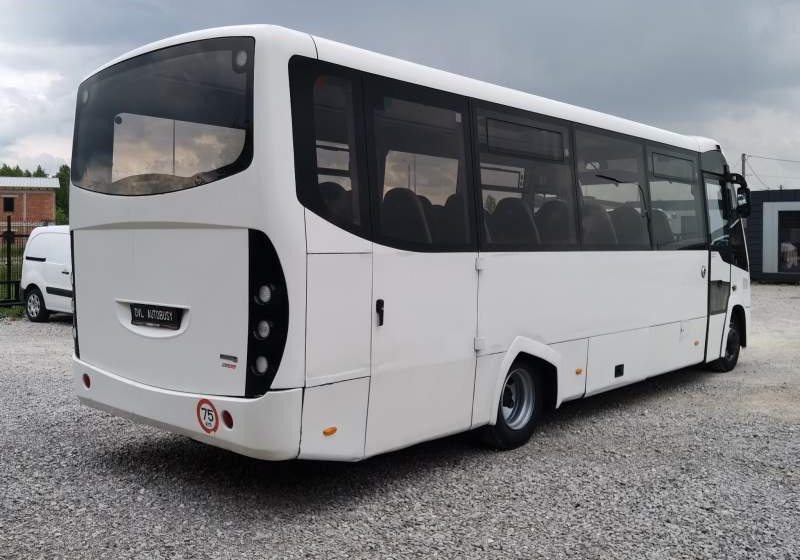 Mercedes-Benz Vario Luxor 39 miejsc EURO V - Autobus extraurbano: foto 5 Mercedes-Benz Vario Luxor 39 miejsc EURO V - Autobus extraurbano: foto 5