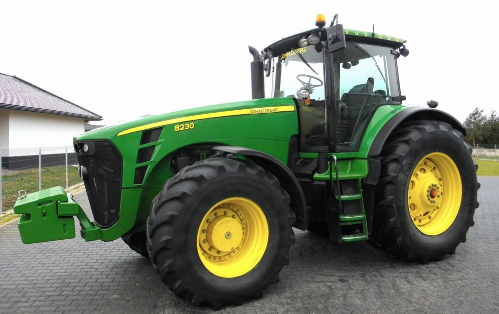 John Deere 8230 2009 Rok POWERSHIFT, Nie Malowany, Stan Bardzo Dobry - Trattore: foto 2 John Deere 8230 2009 Rok POWERSHIFT, Nie Malowany, Stan Bardzo Dobry - Trattore: foto 2