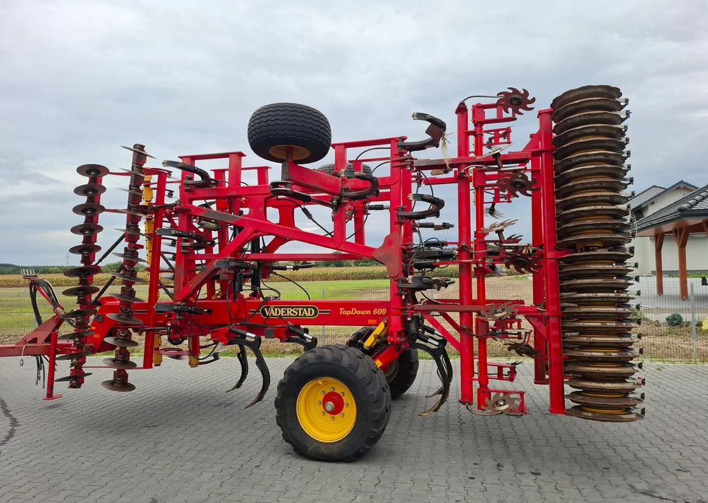 Väderstad TOPDOWN 600 2015 Rok, Nie Malowany , Stan Bardzo Dobry - Macchina per la lavorazione del terreno: foto 2 Väderstad TOPDOWN 600 2015 Rok, Nie Malowany , Stan Bardzo Dobry - Macchina per la lavorazione del terreno: foto 2
