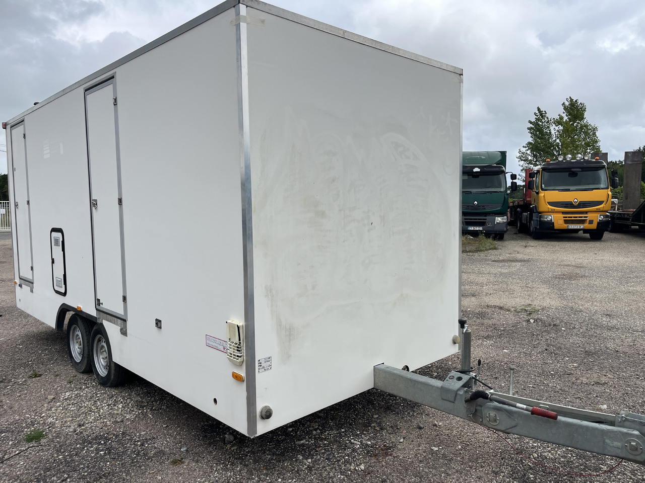 Jcr Base de vie - Rimorchio per auto: foto 2 Jcr Base de vie - Rimorchio per auto: foto 2