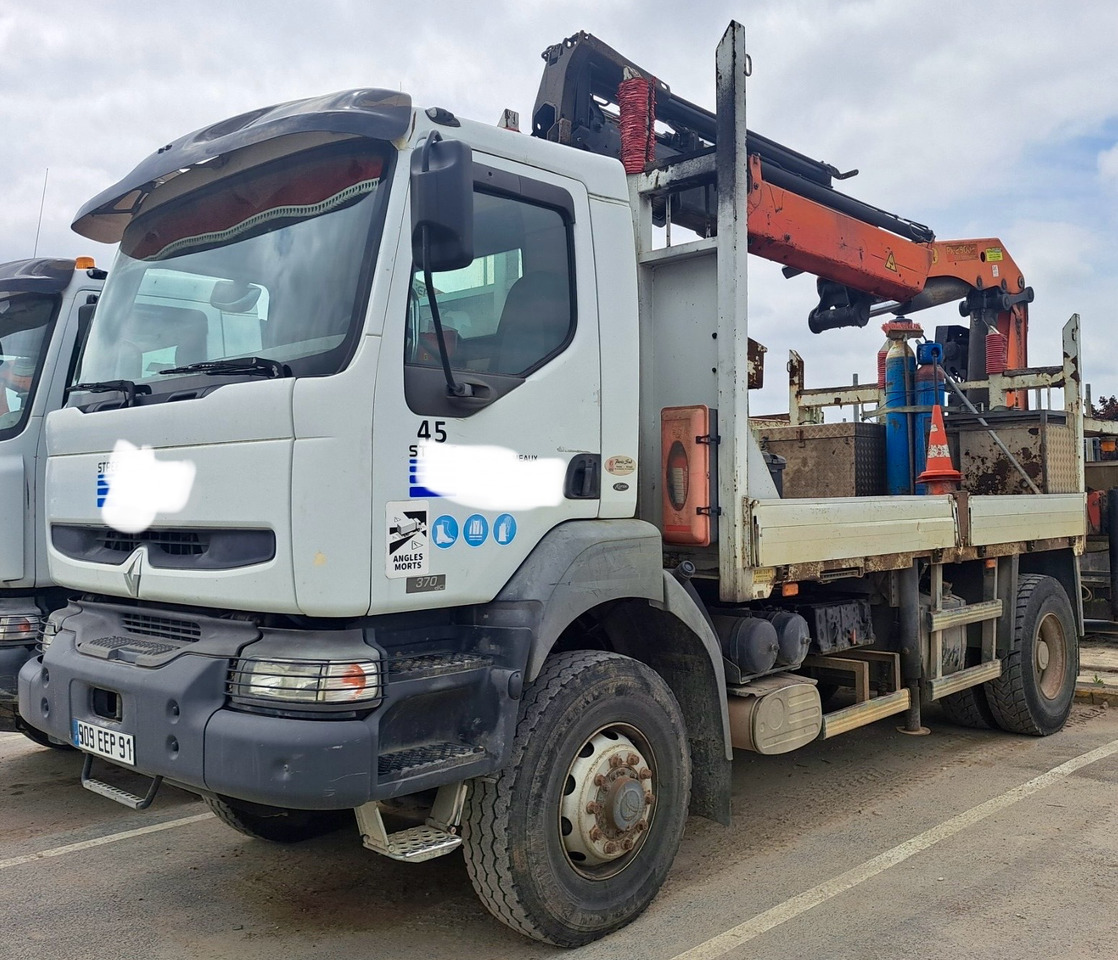 RENAULT Kerax 370dci 4x4 plateau grue Palfinger pk29002 - Autocarro con pianale/ Cassone fisso, Camion con gru: foto 1 RENAULT Kerax 370dci 4x4 plateau grue Palfinger pk29002 - Autocarro con pianale/ Cassone fisso, Camion con gru: foto 1