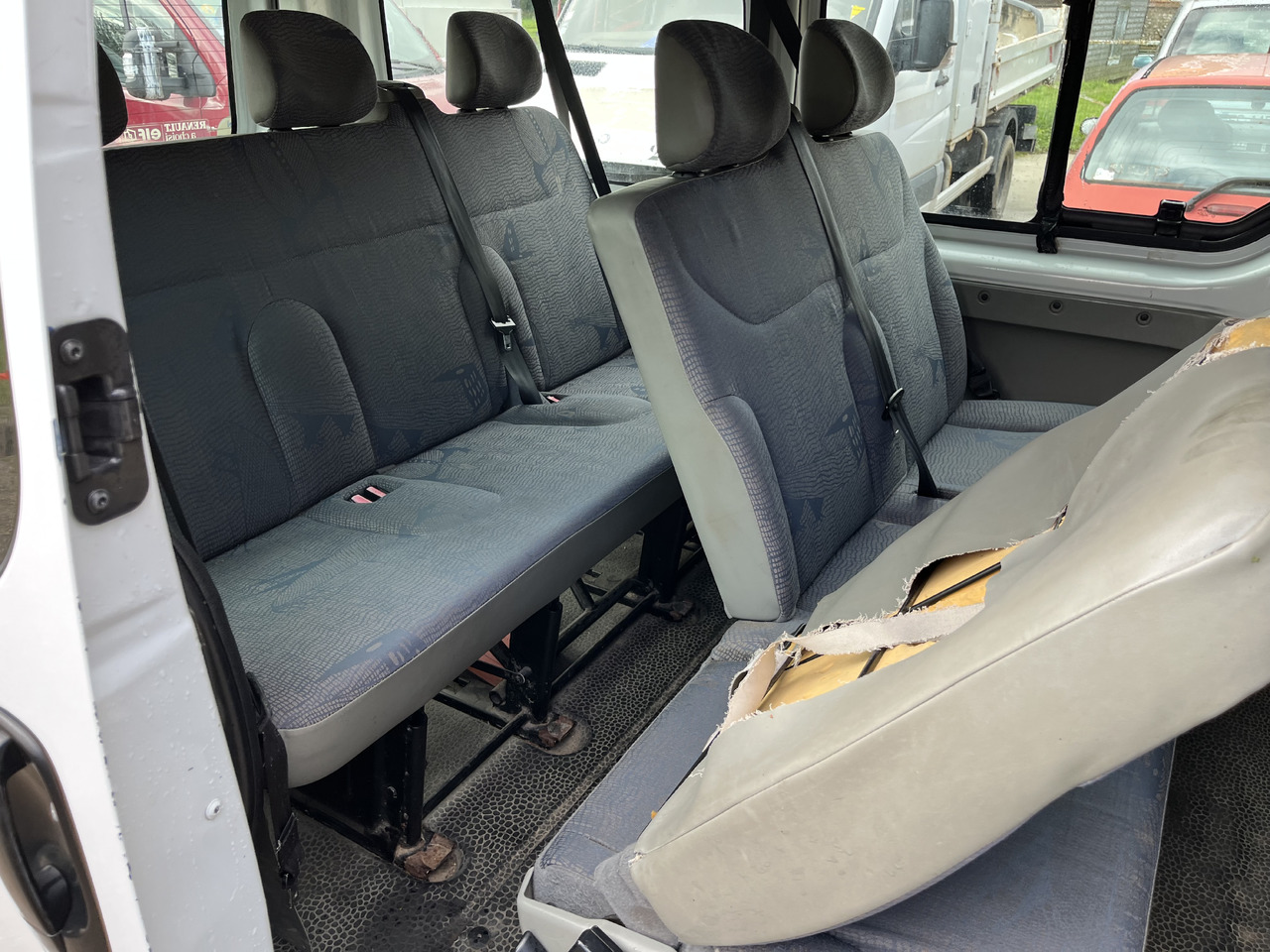 Leasing di Renault Trafic 1L9 dci 80cv 9 places Renault Trafic 1L9 dci 80cv 9 places: foto 7