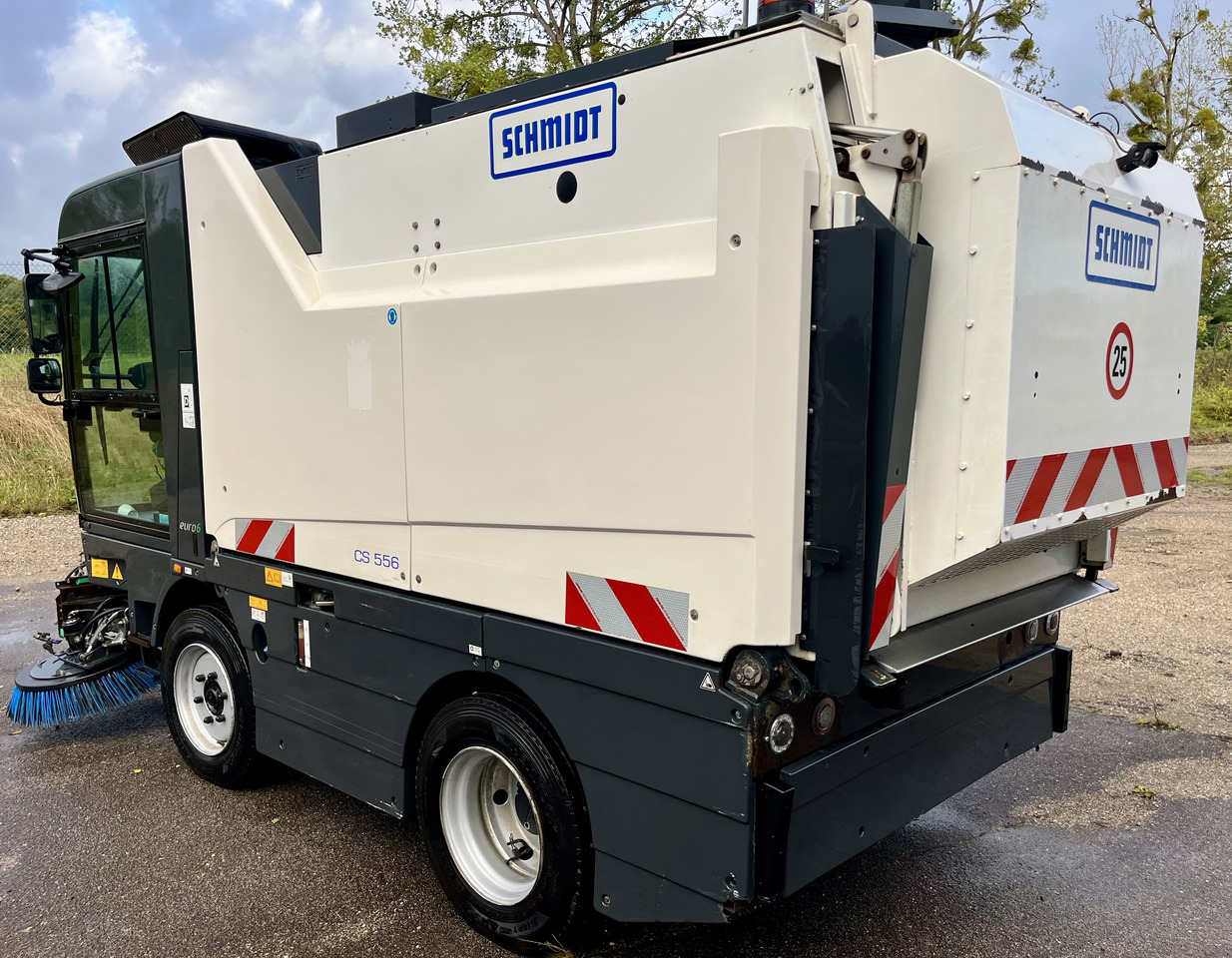 SCHMIDT Cs556 cs500 compact 400 - Spazzatrice stradale: foto 3 SCHMIDT Cs556 cs500 compact 400 - Spazzatrice stradale: foto 3