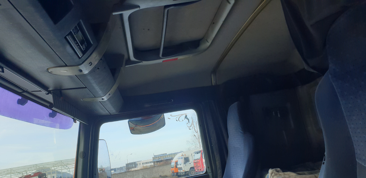 Autocarro furgonato MAN TGA  18.310: foto 13