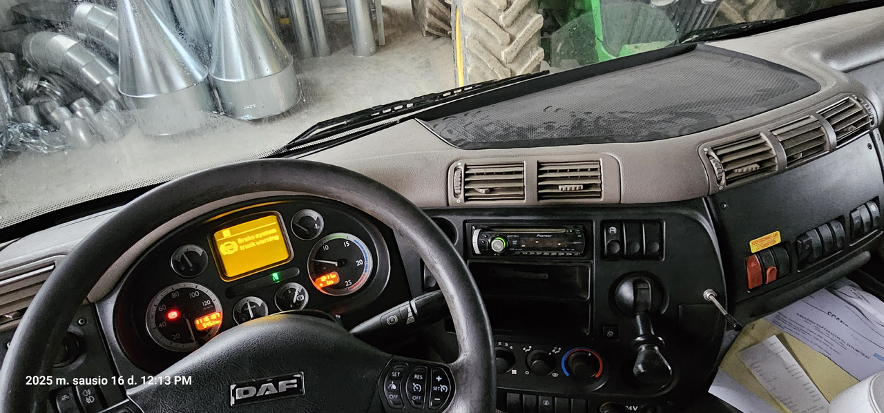 Trattore stradale Daf FT CF 85: foto 11