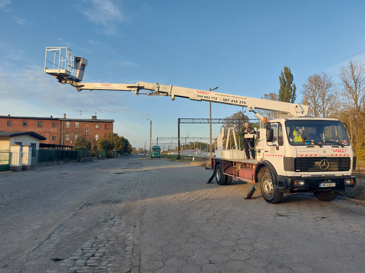 Wumag Mercedes 1414, 400V Wumag WT220 hydraulik - Piattaforma autocarrata: foto 4 Wumag Mercedes 1414, 400V Wumag WT220 hydraulik - Piattaforma autocarrata: foto 4