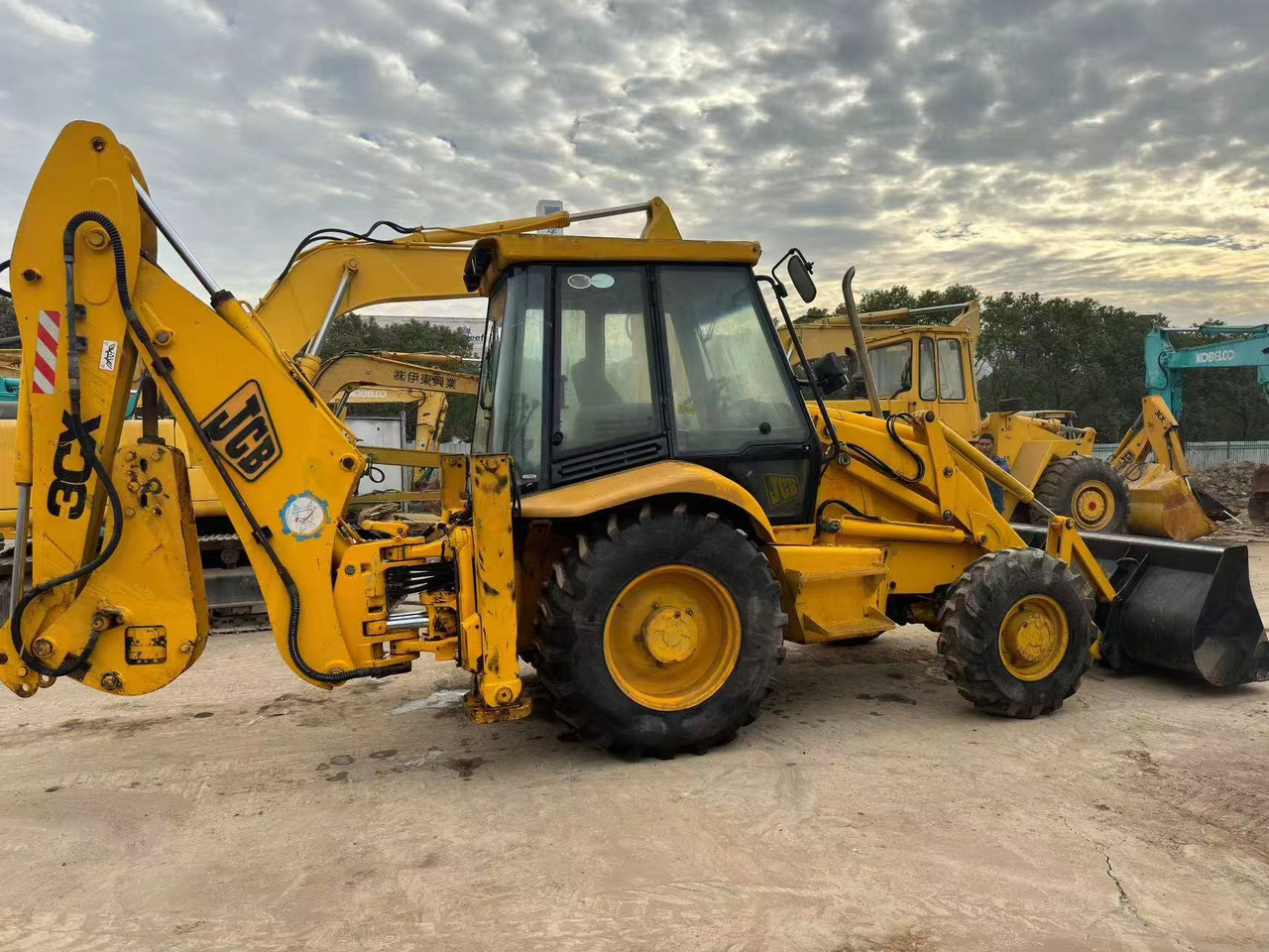 JCB 3CX - Terna: foto 3 JCB 3CX - Terna: foto 3